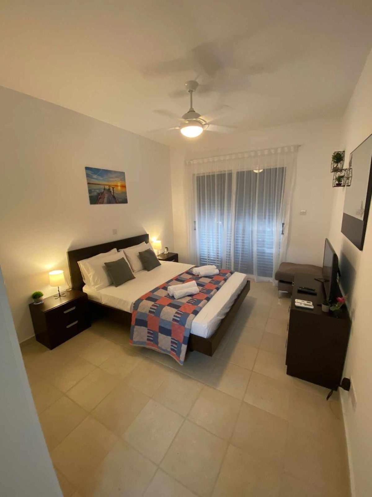 Beautiful Garden Apartment Mandria  Luaran gambar